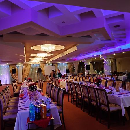 Hotel President Arad Kültér fotó