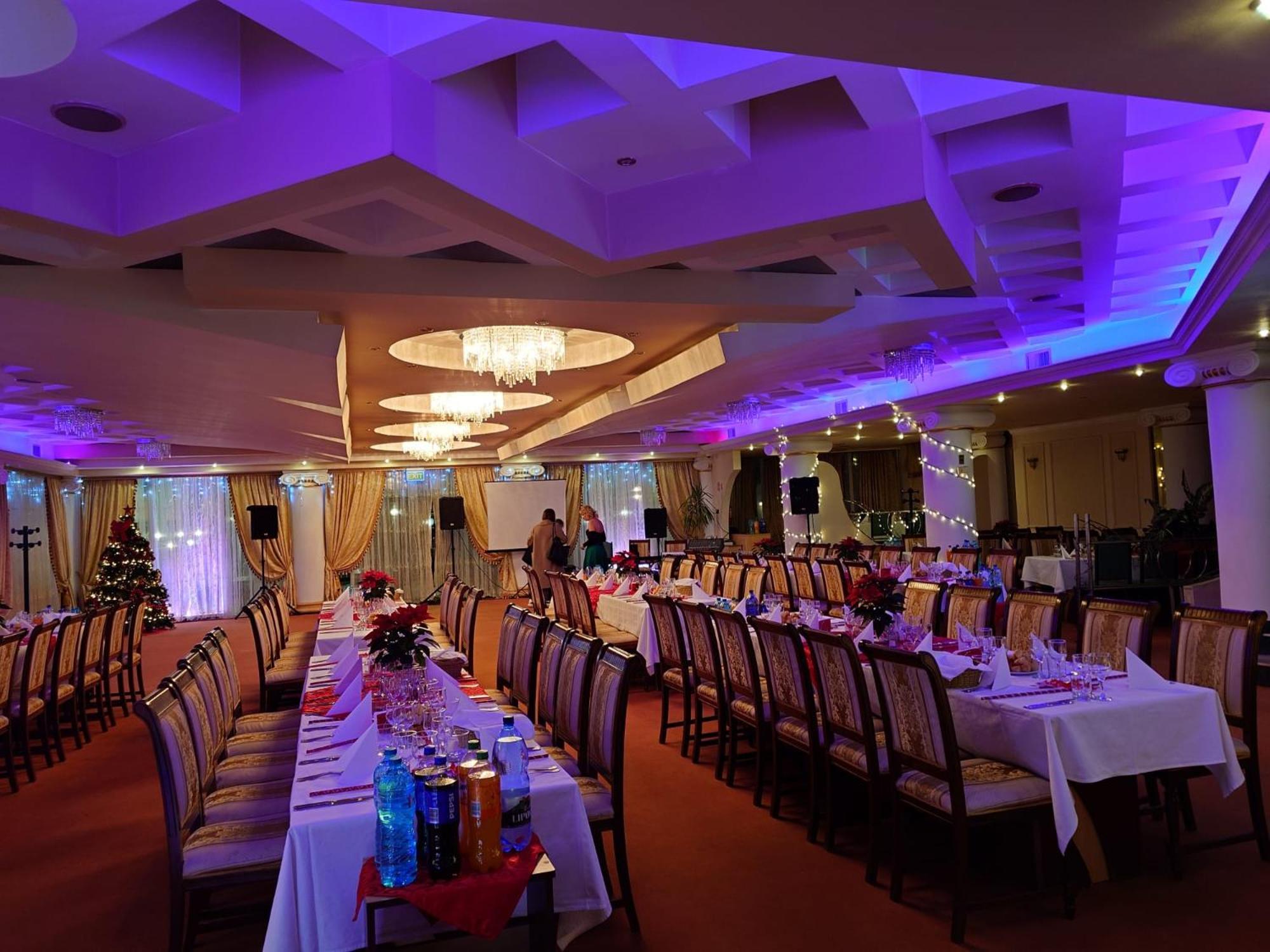 Hotel President Arad Kültér fotó